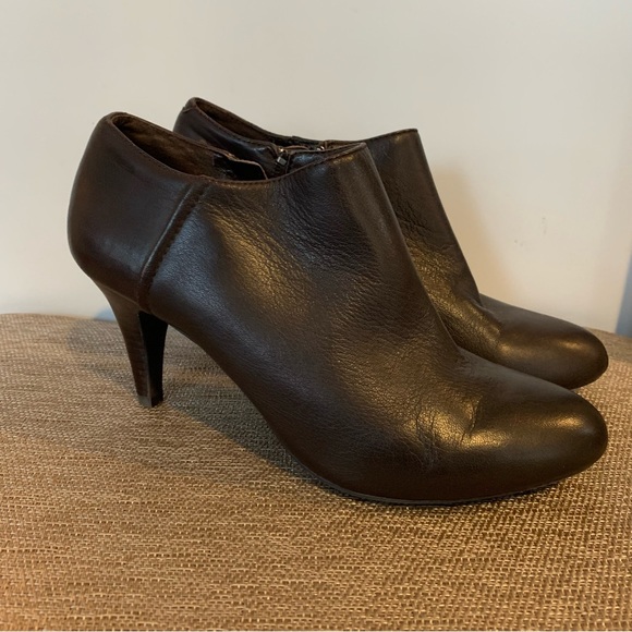 Antonio Melani Brown Heeled Shooties - Picture 1 of 16